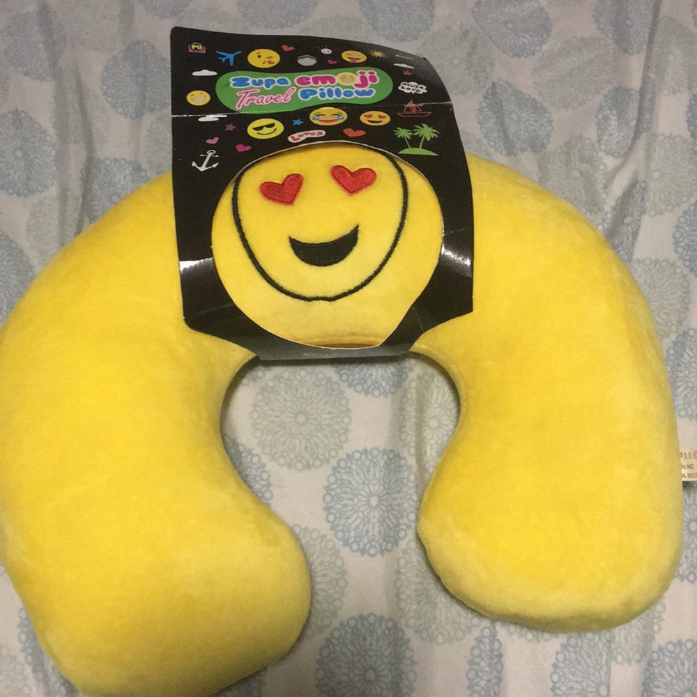 Neck pillow